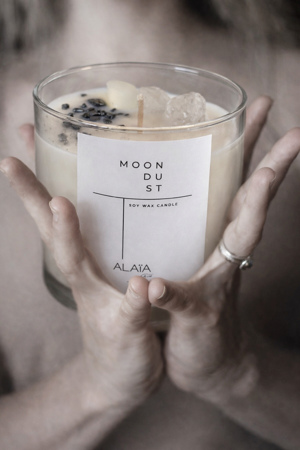 Moon Dust ➡︎  RENOVACIÓN