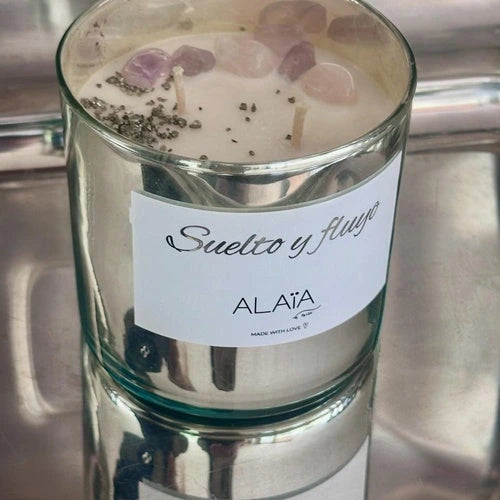 Vela Suelto y Fluyo de Alaïa decorada con cuarzos